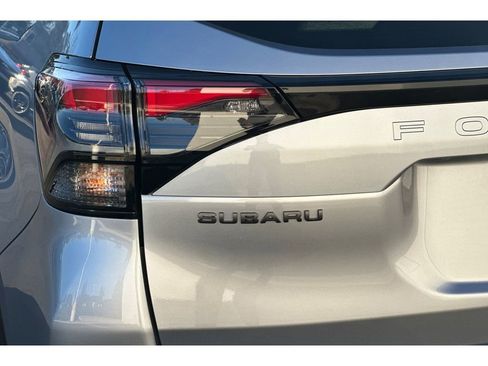 Used 2026 Subaru Forester Premium AWD/4WD image 25