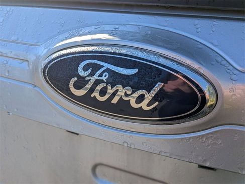 Used 2011 Ford Edge Sport w/ Driver Entry Pkg image 9