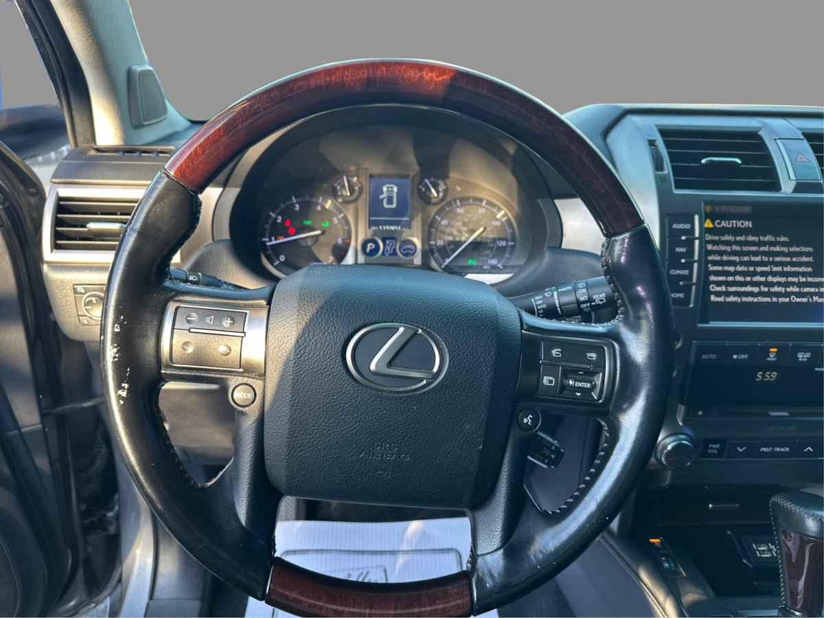 Used 2017 Lexus GX 460 Premium w/ Premium Package AWD/4WD image 32