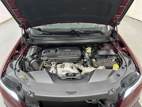 Used 2020 Jeep Cherokee High Altitude image 24