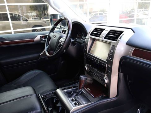 Used 2018 Lexus GX 460 Premium w/ Premium Package AWD/4WD image 12