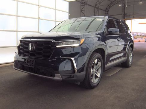 Used 2025 Honda Pilot EX-L image 1