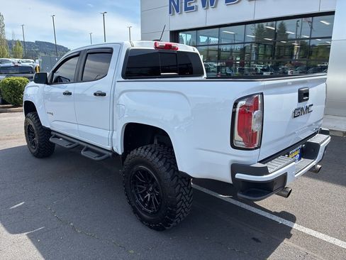 Used 2021 GMC Canyon AT4 w/ Driver Alert Package image 5