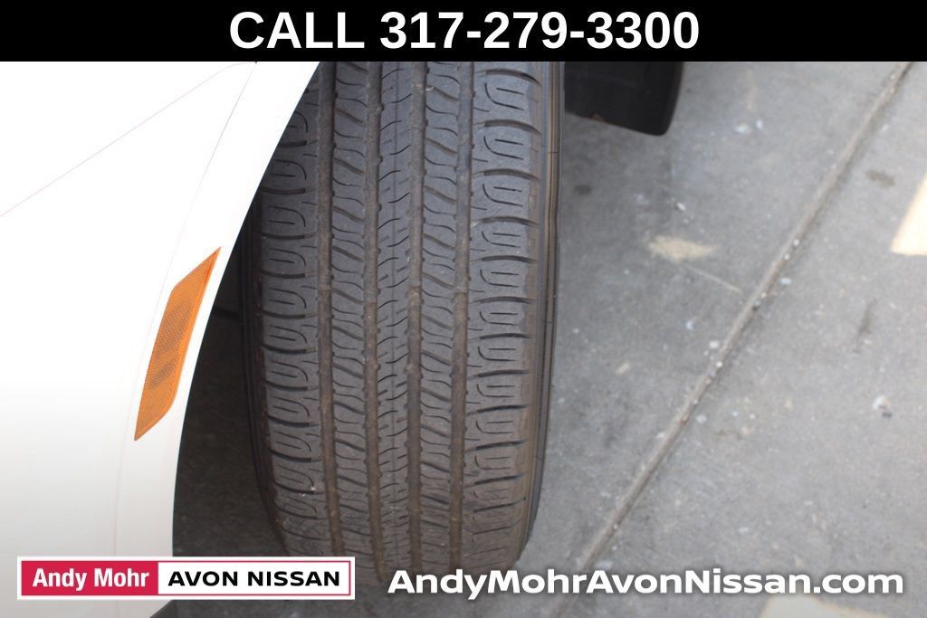 Used 2018 Cadillac XT5 Luxury w/ Driver Awareness Package AWD/4WD image 13