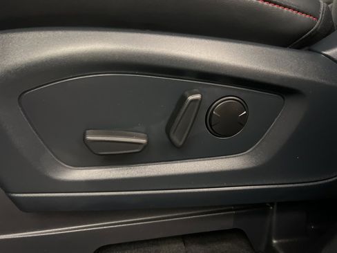 Certified 2025 Ford Explorer ST-Line image 28