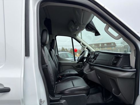 Used 2023 Ford Transit 150 Medium Roof image 10