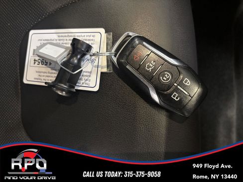 Used 2014 Ford Fusion Titanium image 32