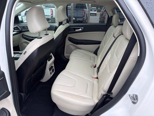 Used 2024 Ford Edge Titanium AWD/4WD image 12