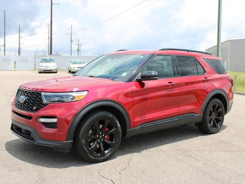 Used 2020 Ford Explorer ST w/ ST Street Pack AWD/4WD image 2