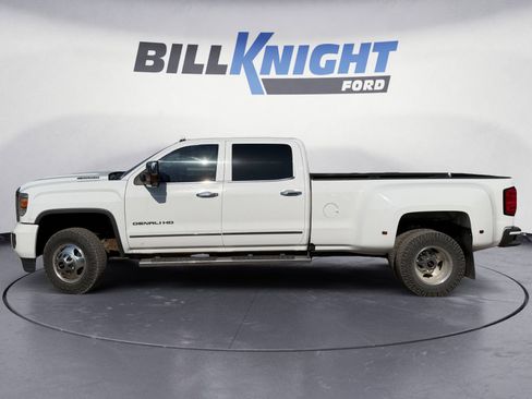 Used 2019 GMC Sierra 3500 Denali w/ Duramax Plus Package AWD/4WD image 2