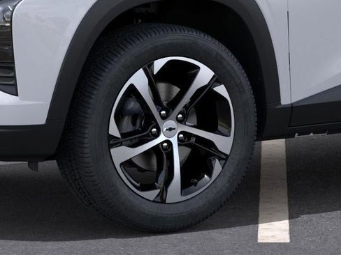 New 2026 Chevrolet Trax RS w/ Sunroof Package image 9