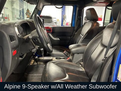 Used 2015 Jeep Wrangler Unlimited Rubicon AWD/4WD image 9