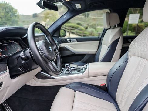 Used 2021 BMW X7 M50i AWD/4WD image 26