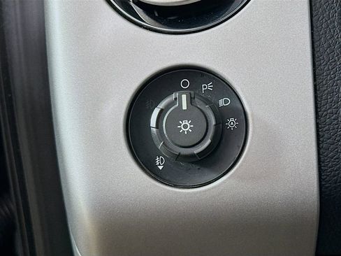 Used 2017 Ford Expedition Limited image 12