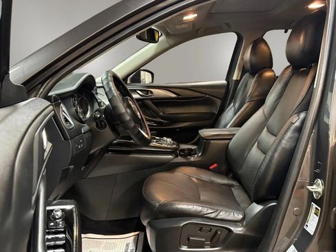 Used 2018 MAZDA CX-9 Touring w/ Touring Premium Package AWD/4WD image 17