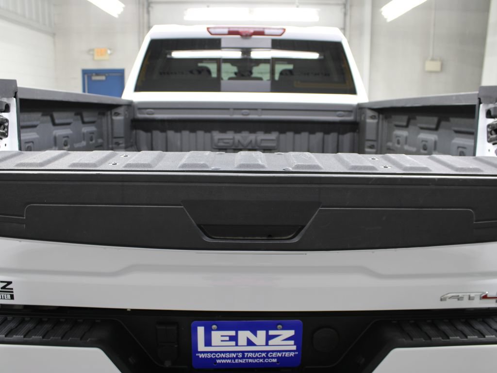 Used 2026 GMC Sierra 2500 AT4 w/ Technology Package AWD/4WD image 48