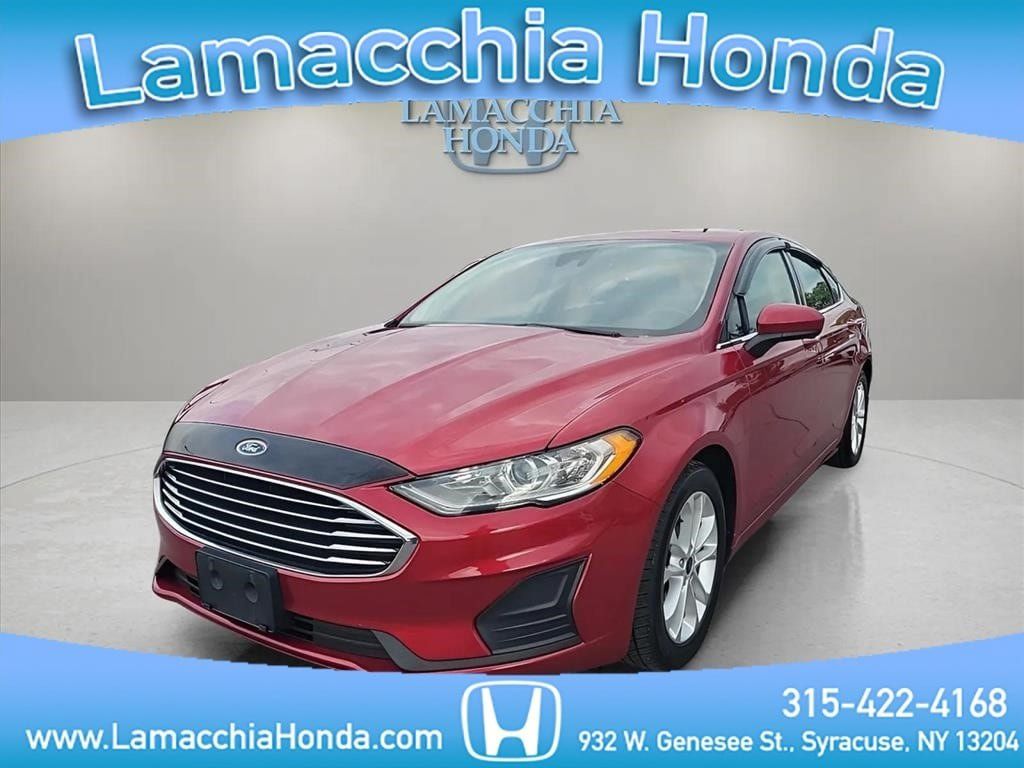 Used 2020 Ford Fusion SE FWD image 1