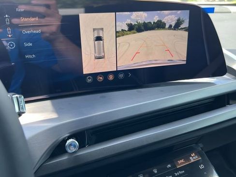 New 2026 Cadillac Vistiq Luxury image 17