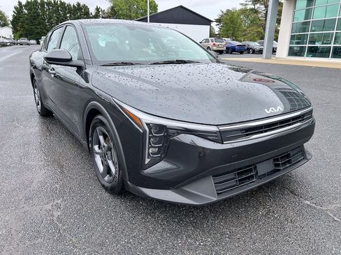 Used 2025 Kia K4 FWD image 8