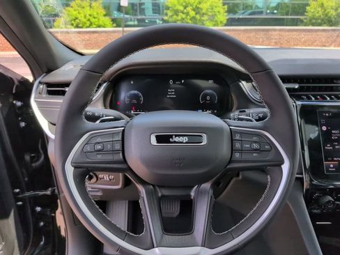 New 2026 Jeep Grand Cherokee L Laredo AWD/4WD image 24