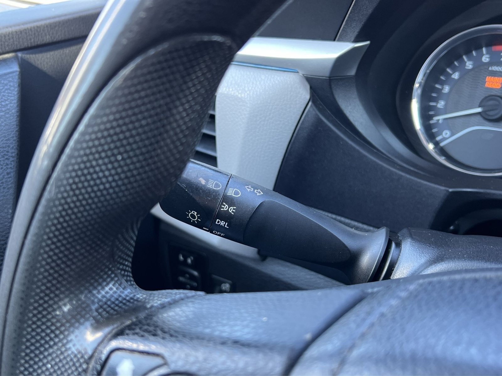 Used 2014 Toyota Corolla LE FWD image 13