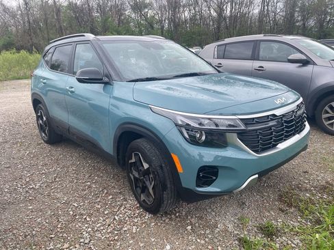 Certified 2025 Kia Seltos S AWD/4WD image 1