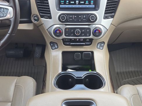 Certified 2020 GMC Yukon SLT w/ Premium Edition RWD image 18