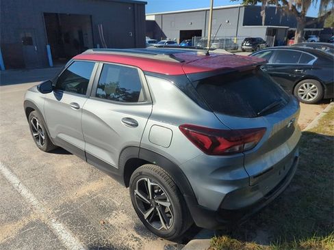 Used 2023 Chevrolet TrailBlazer RS w/ Sun and Liftgate Package image 3