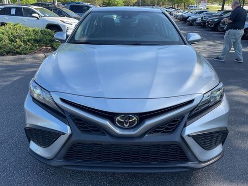 Used 2023 Toyota Camry SE w/ Convenience Package image 3