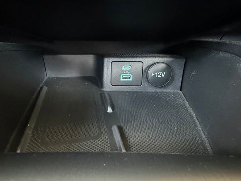 Certified 2022 Ford Escape SEL w/ SEL Stealth AWD Package image 31