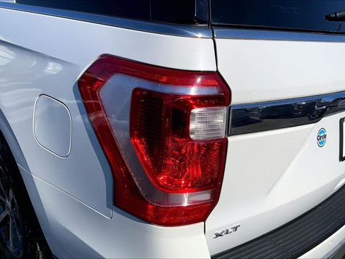 Used 2021 Ford Expedition XLT image 25