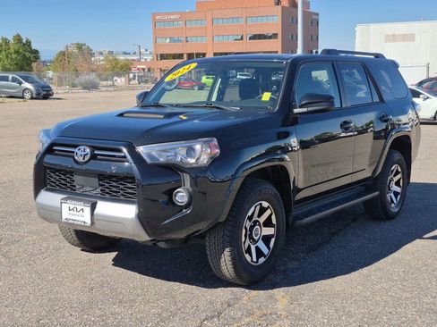 Used 2024 Toyota 4Runner TRD Off-Road image 4
