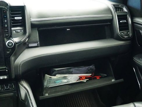 Certified 2022 RAM 1500 Limited image 25