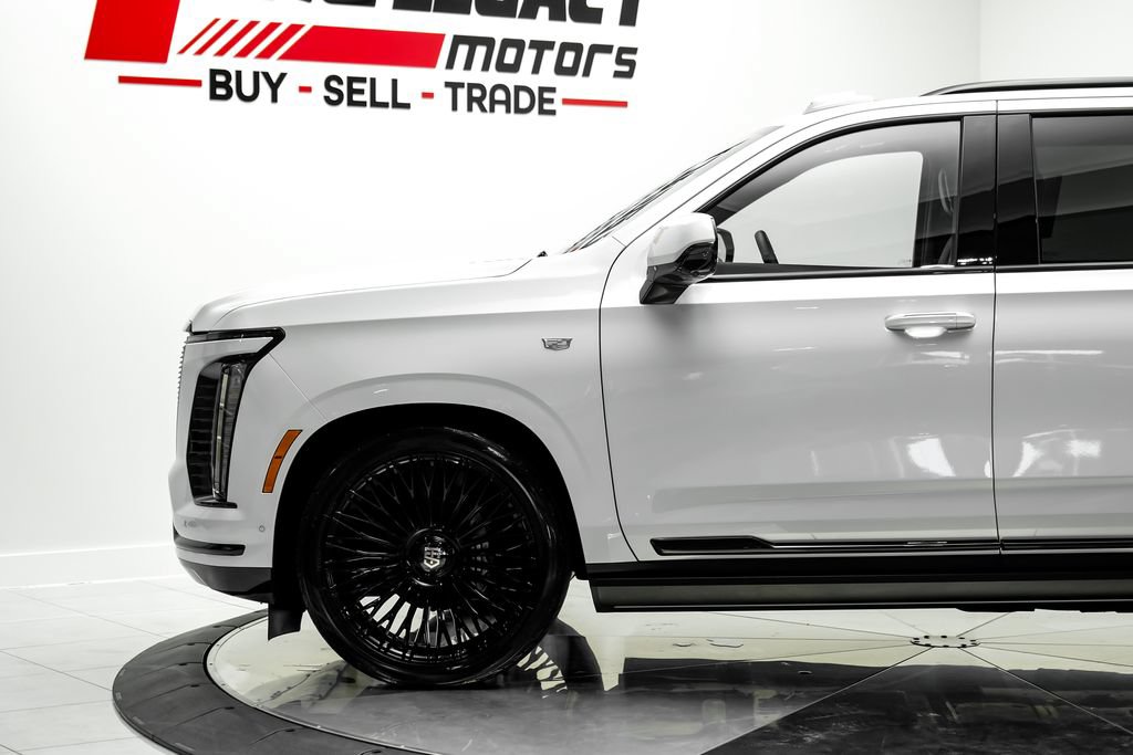Used 2025 Cadillac Escalade Sport Platinum AWD/4WD image 14