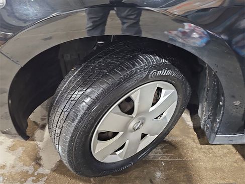 Used 2009 Nissan Versa 1.8 S w/ ABS Pkg image 32