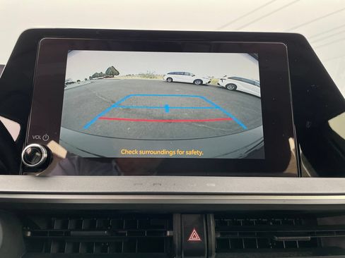 Certified 2023 Toyota Prius LE AWD/4WD image 10