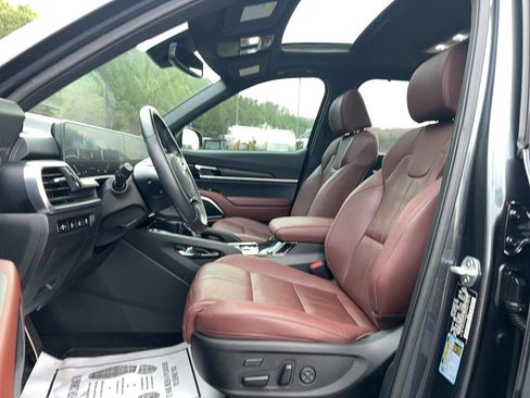 Used 2023 Kia Telluride SX image 10