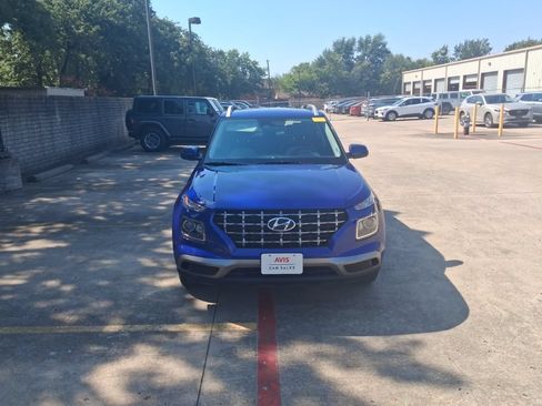 Used 2025 Hyundai Venue SEL FWD image 5