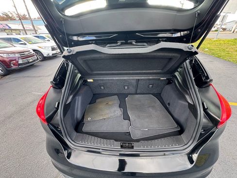 Used 2018 Ford Focus ST image 16