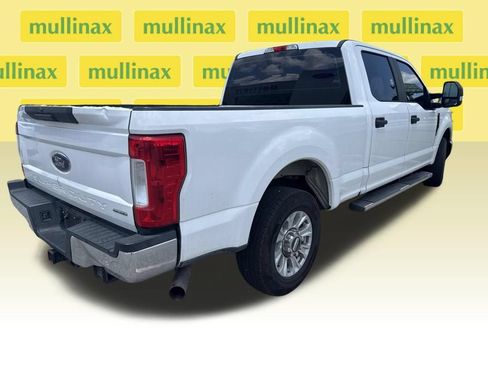 Used 2017 Ford F250 XL w/ Power Equipment Group RWD image 2
