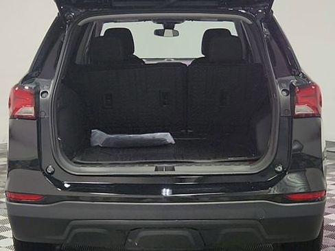 Used 2024 Chevrolet Equinox LS w/ LS Convenience Package image 20