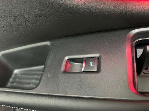 Used 2025 Ford Expedition Platinum image 20