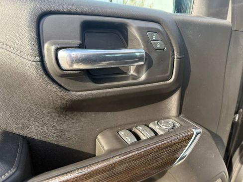 Used 2020 Chevrolet Silverado 1500 LT image 29