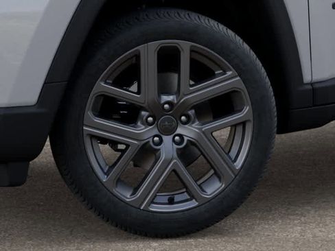 New 2026 Jeep Compass Limited image 8