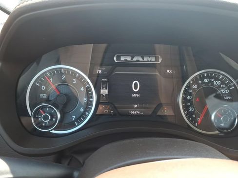 Used 2025 RAM 1500 Laramie AWD/4WD image 26