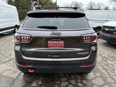 Used 2018 Jeep Compass Trailhawk AWD/4WD image 6