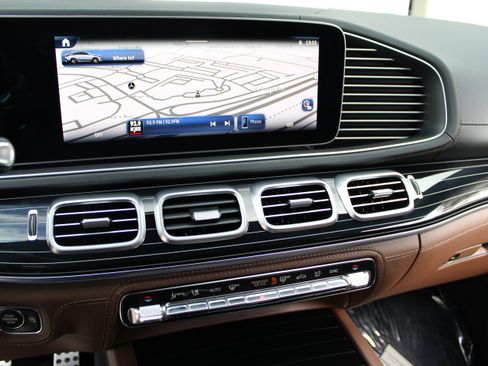 New 2026 Mercedes-Benz GLE 53 AMG 4MATIC Coupe image 18