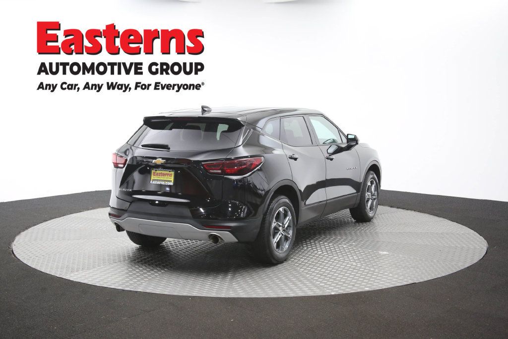 Used 2025 Chevrolet Blazer LT FWD image 43