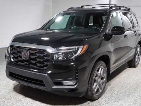 Used 2023 Honda Passport EX-L image 32