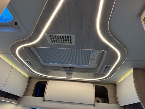 Used 2020 Mercedes-Benz Sprinter 3500 image 59